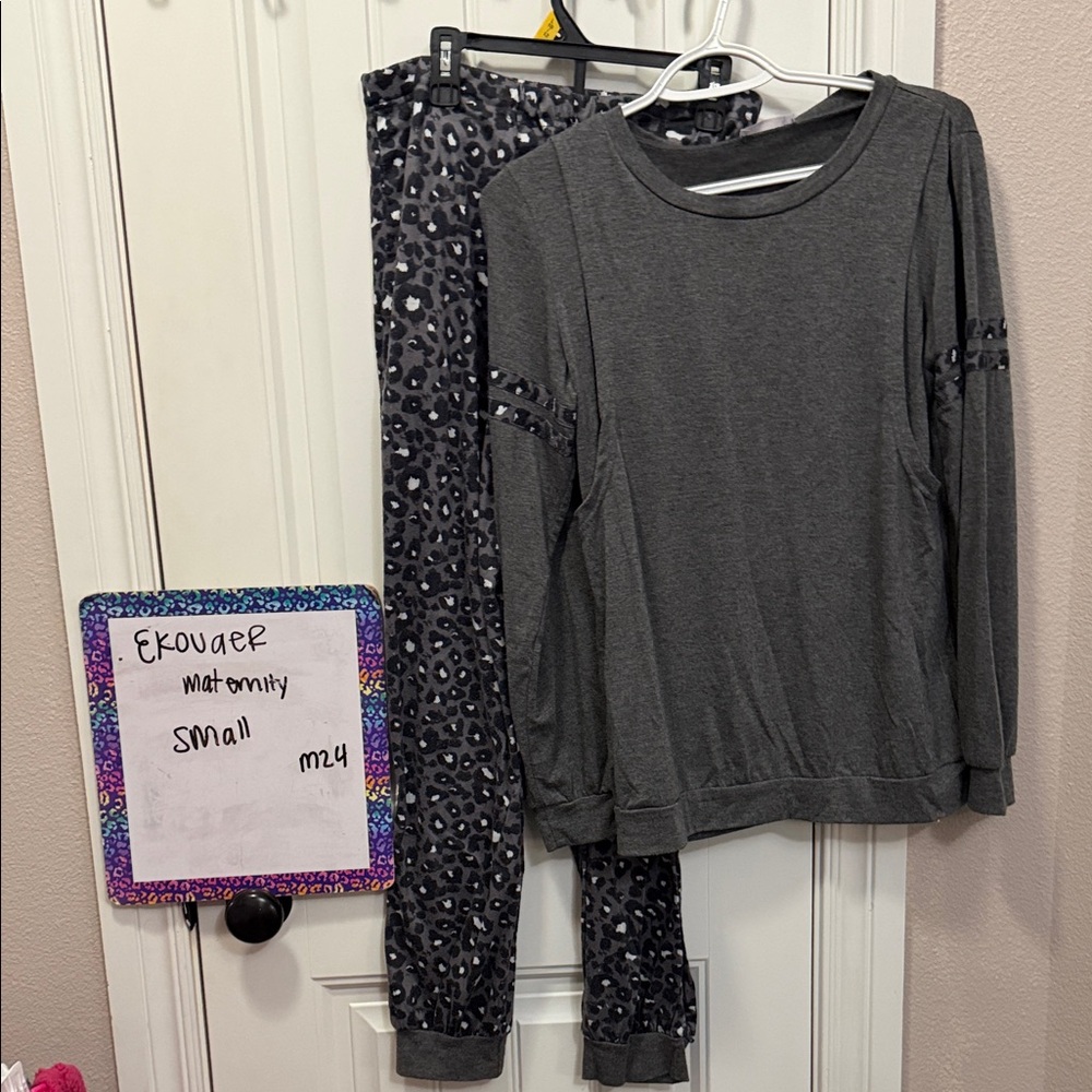 Ekouaer Gray Maternity Pajama Set - Small